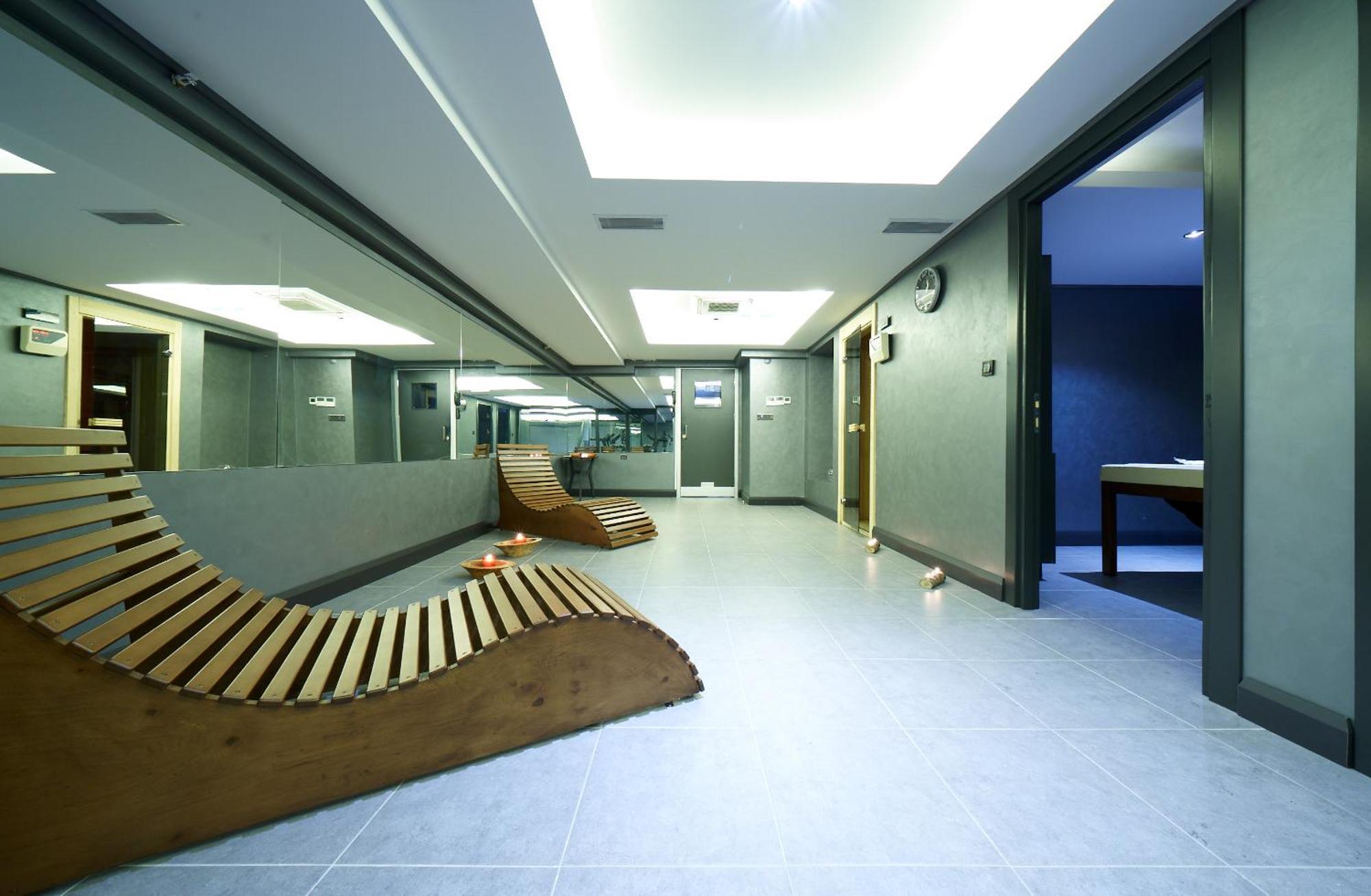 Nova Vista Deluxe & Suites A Member Of Radisson Individuals Esquiceir Exterior foto