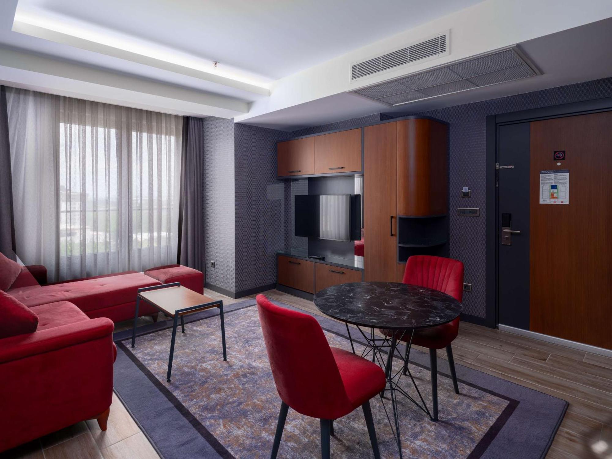 Nova Vista Deluxe & Suites A Member Of Radisson Individuals Esquiceir Exterior foto