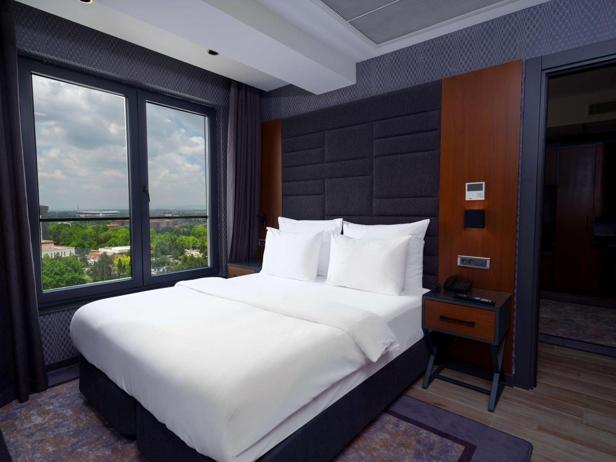 Nova Vista Deluxe & Suites A Member Of Radisson Individuals Esquiceir Exterior foto