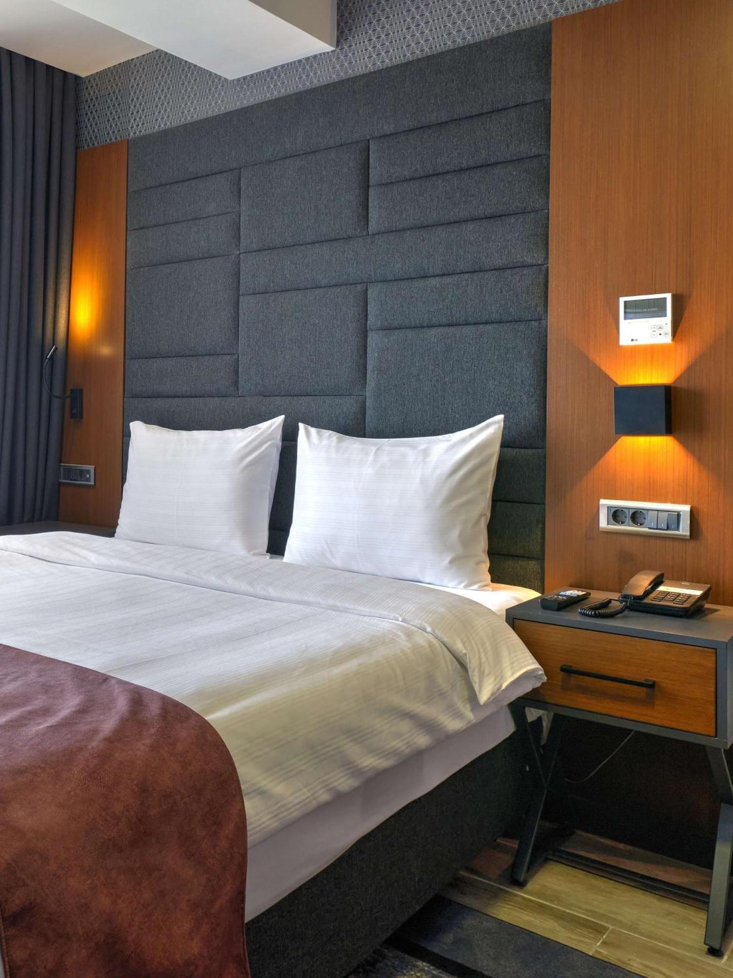 Nova Vista Deluxe & Suites A Member Of Radisson Individuals Esquiceir Exterior foto